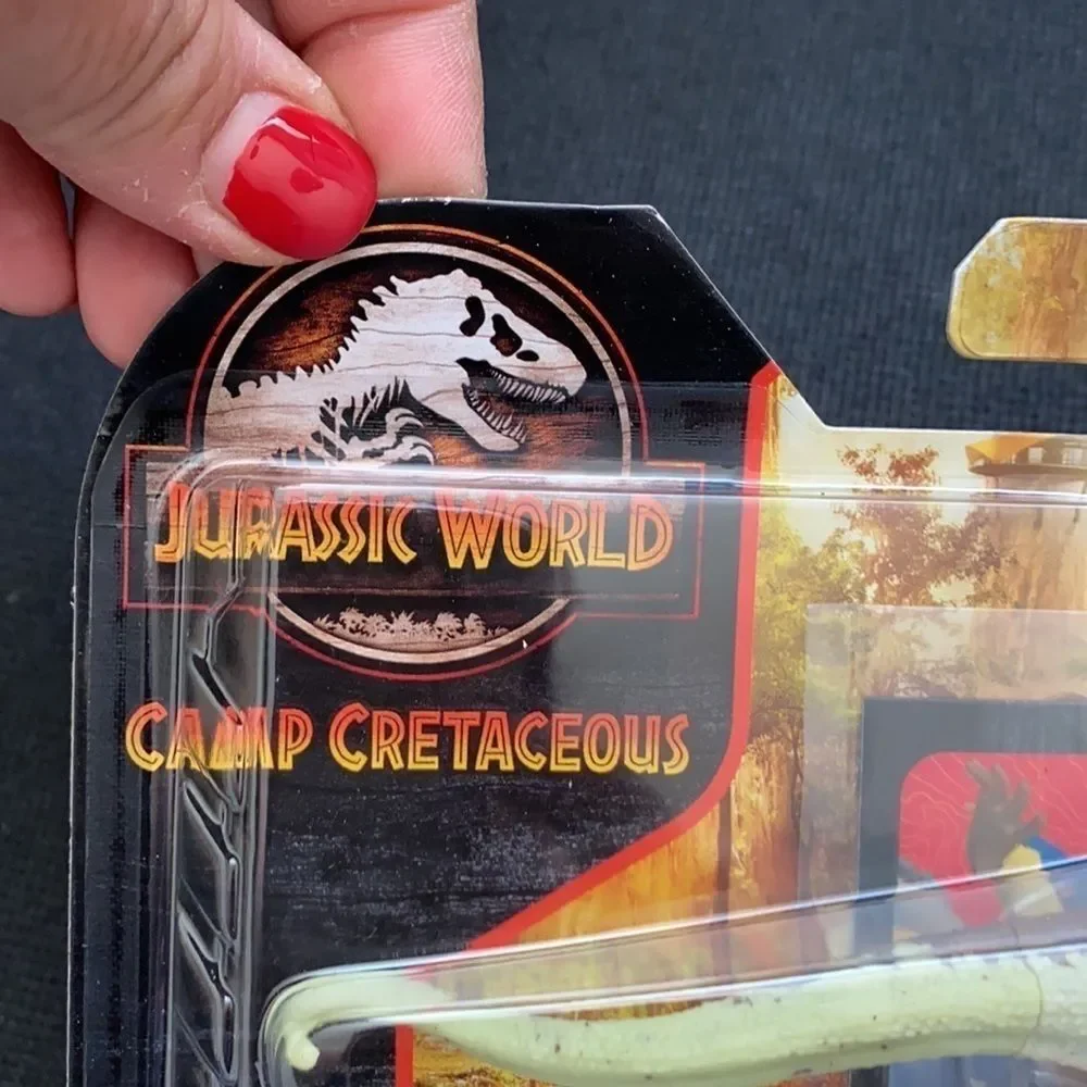 NWT Jurassic World Camp Cretaceous Coelurus
